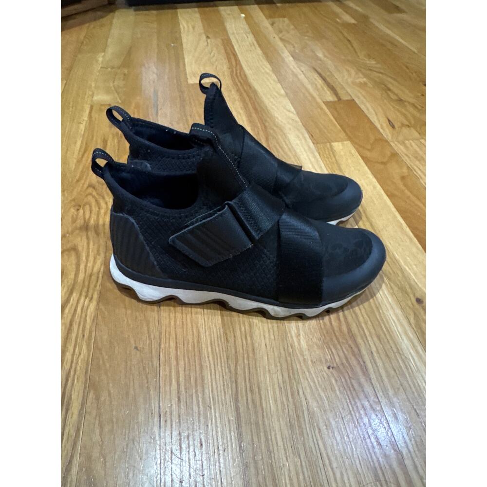Sorel Kinetic Sneaker Shoe Womens Sz 7.5 Black Slip On Strap Low Top Waterproof